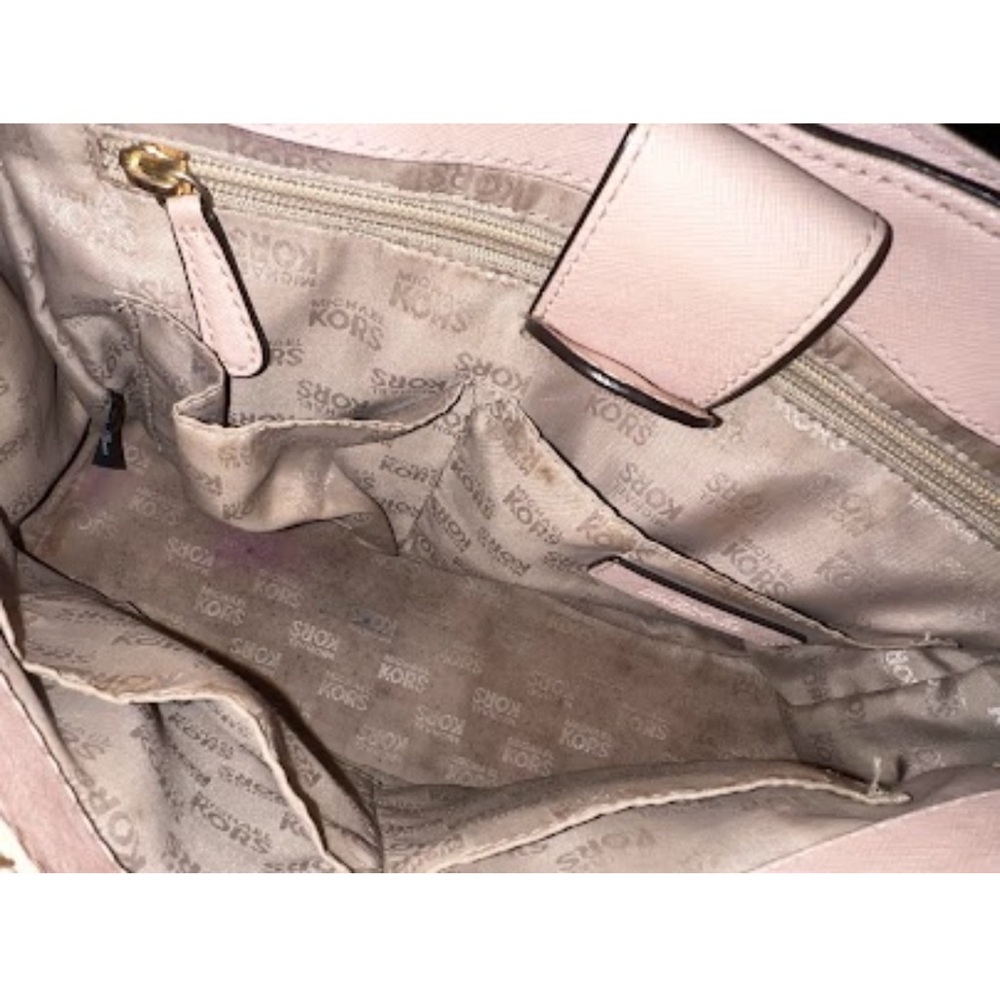 Michael Kors Saffiano satchel; NEEDS PROFESSIONAL CLEAN! With crossbody strap - Picture 4 of 13